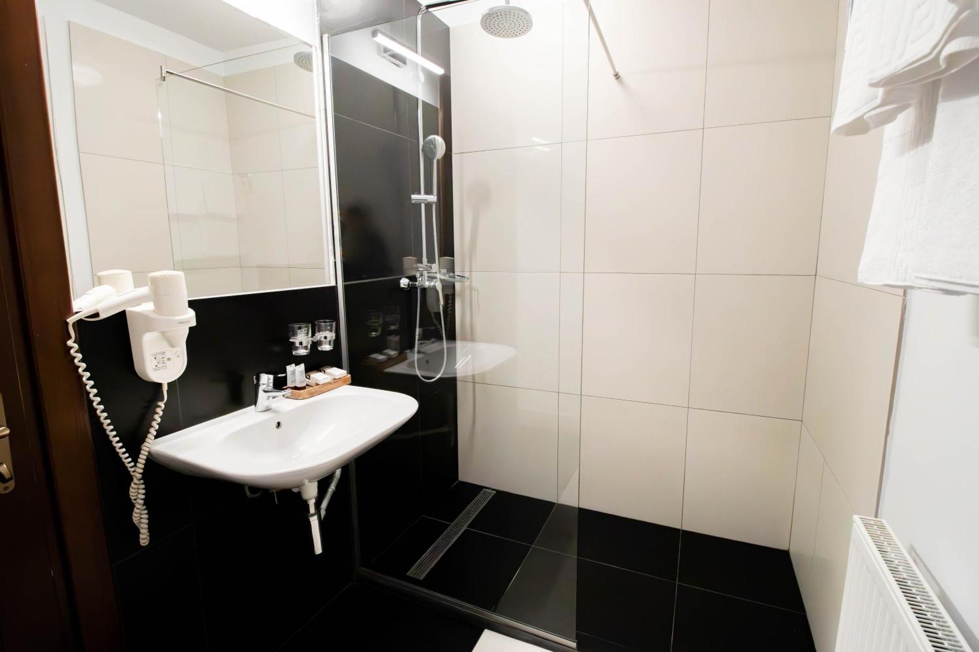 Hotel Ottimo บราชอฟ ภายนอก รูปภาพ