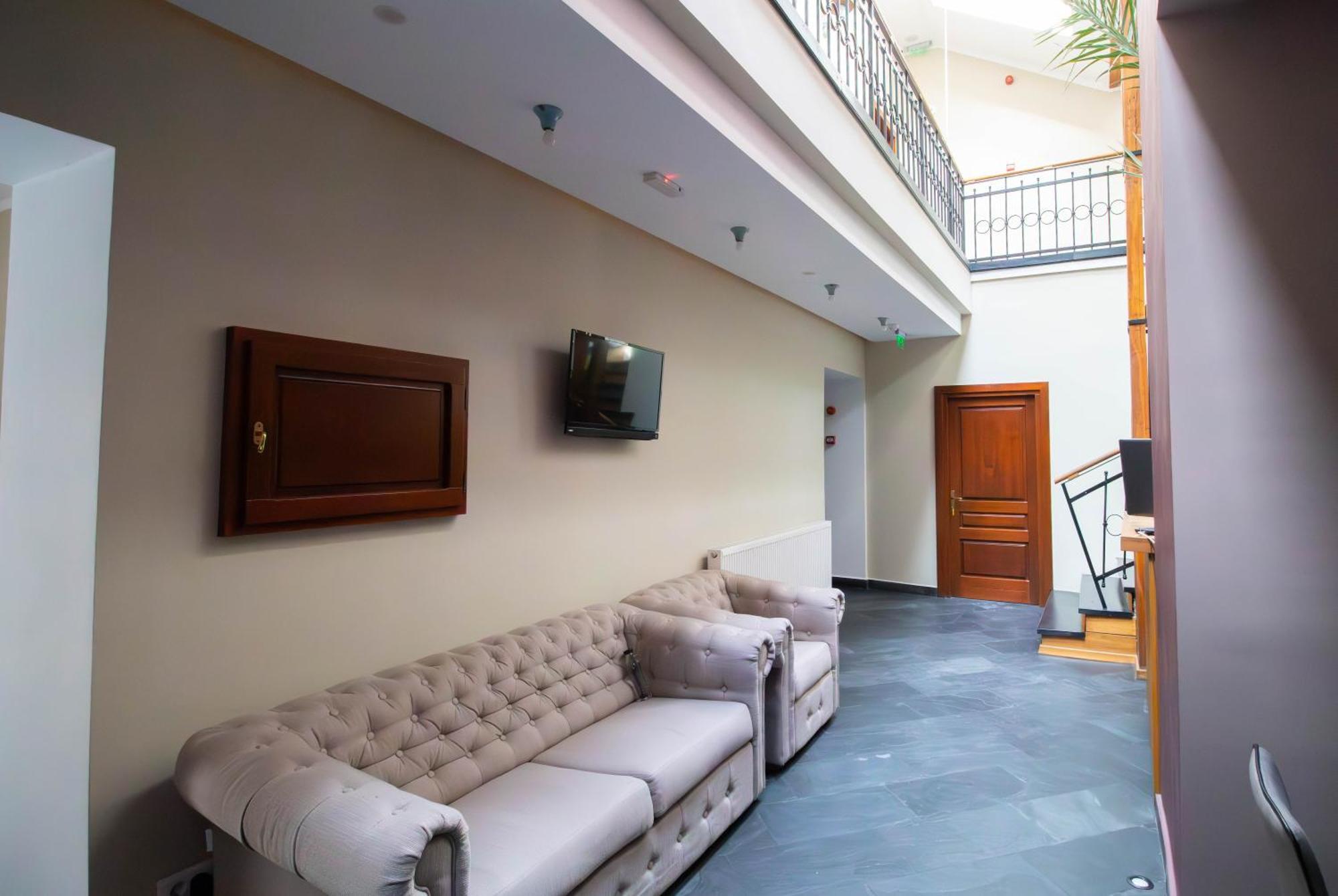 Hotel Ottimo บราชอฟ ภายนอก รูปภาพ